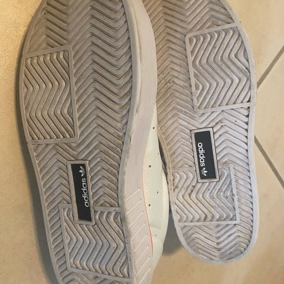 adidas Originals Sleek Super W White Black Signal Coral Women Casual Shoe EF4956 - Picture 3 of 7